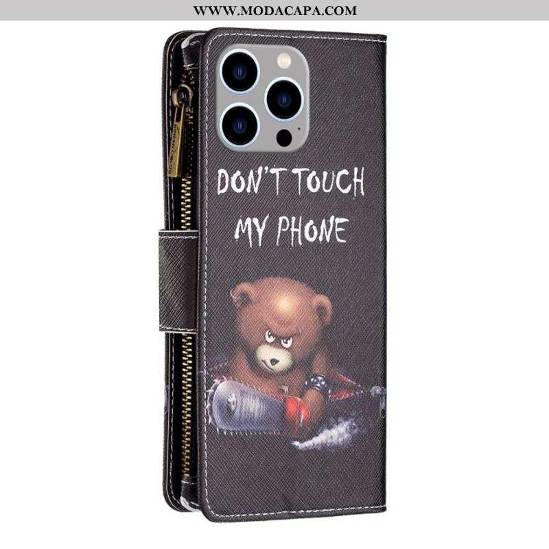 Capa Folio Para iPhone 14 Pro Max Urso Perigoso Com Bolso Fechado